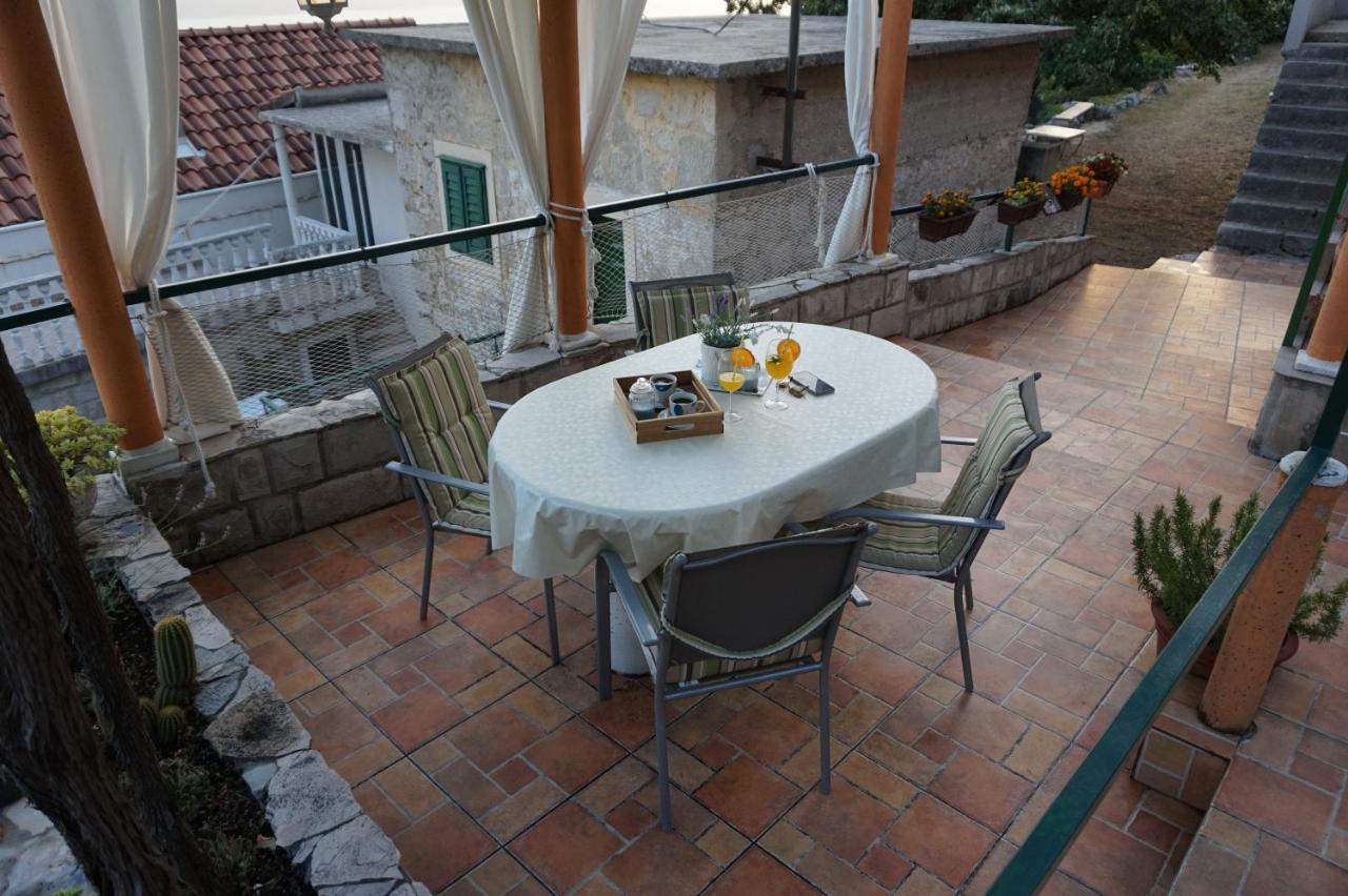 Holiday House Terezija Baška Voda Esterno foto