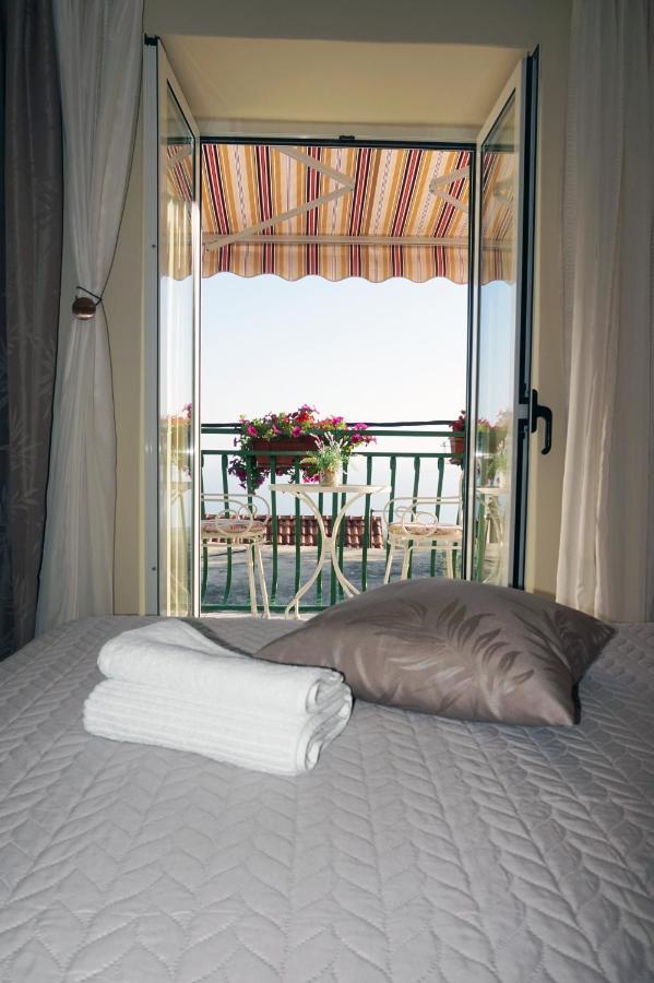 Holiday House Terezija Baška Voda Esterno foto