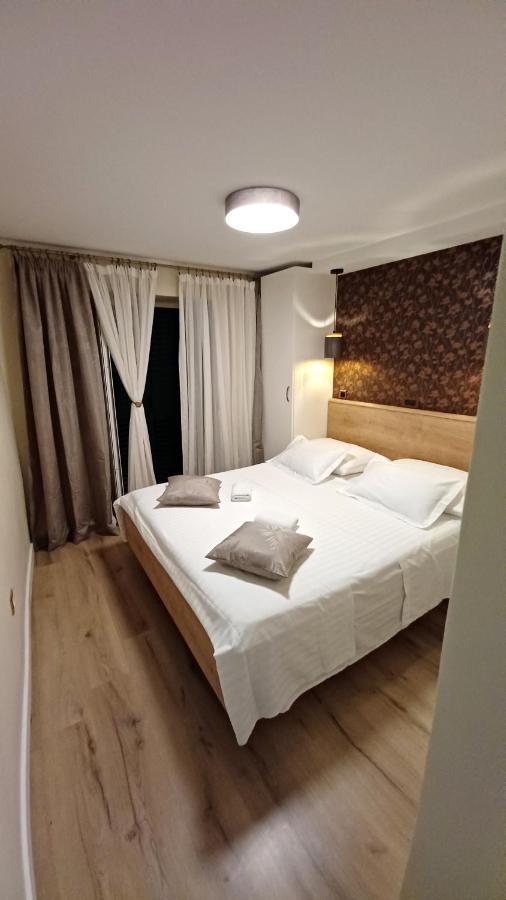 Holiday House Terezija Baška Voda Esterno foto